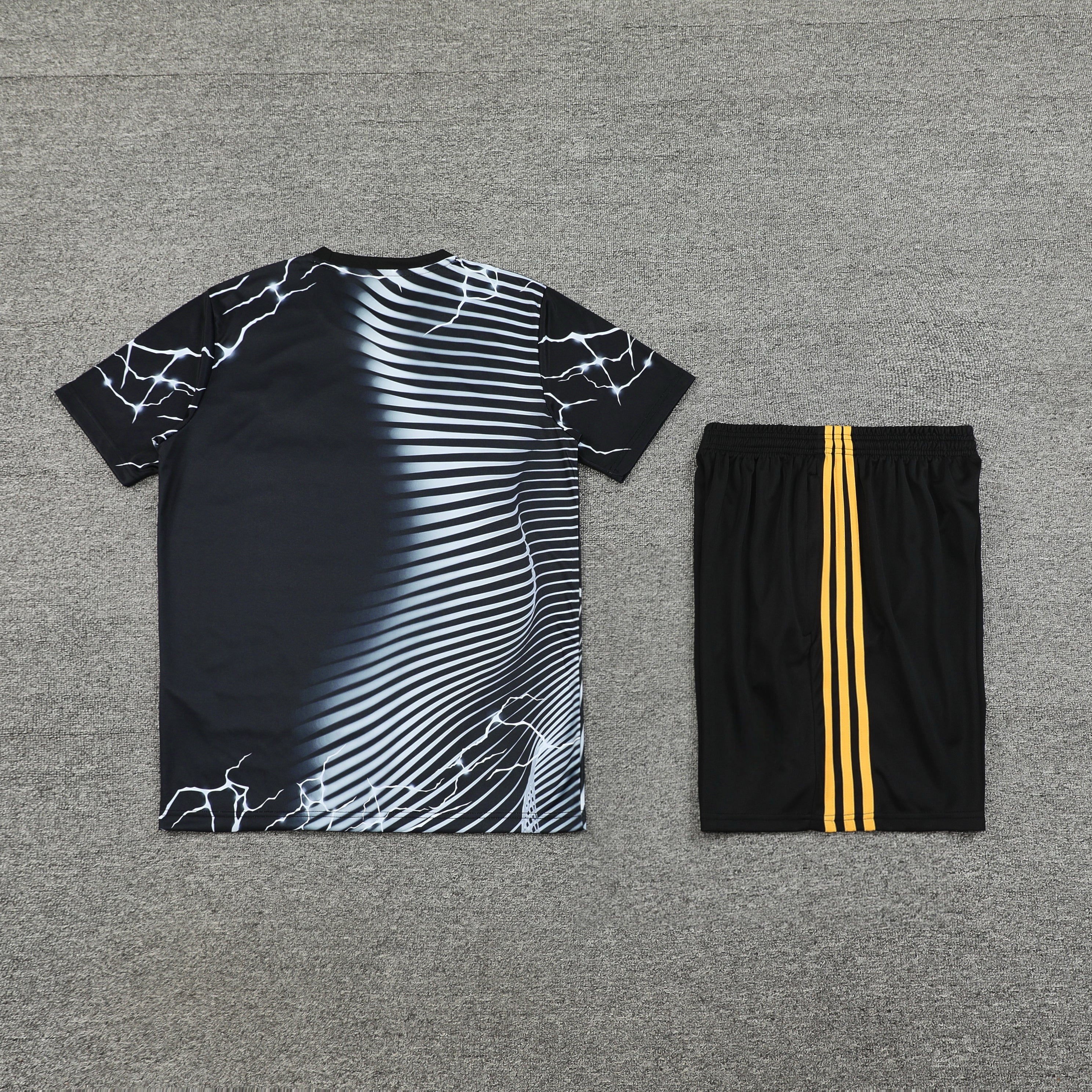 Real Madrid Trainingsset 24/25