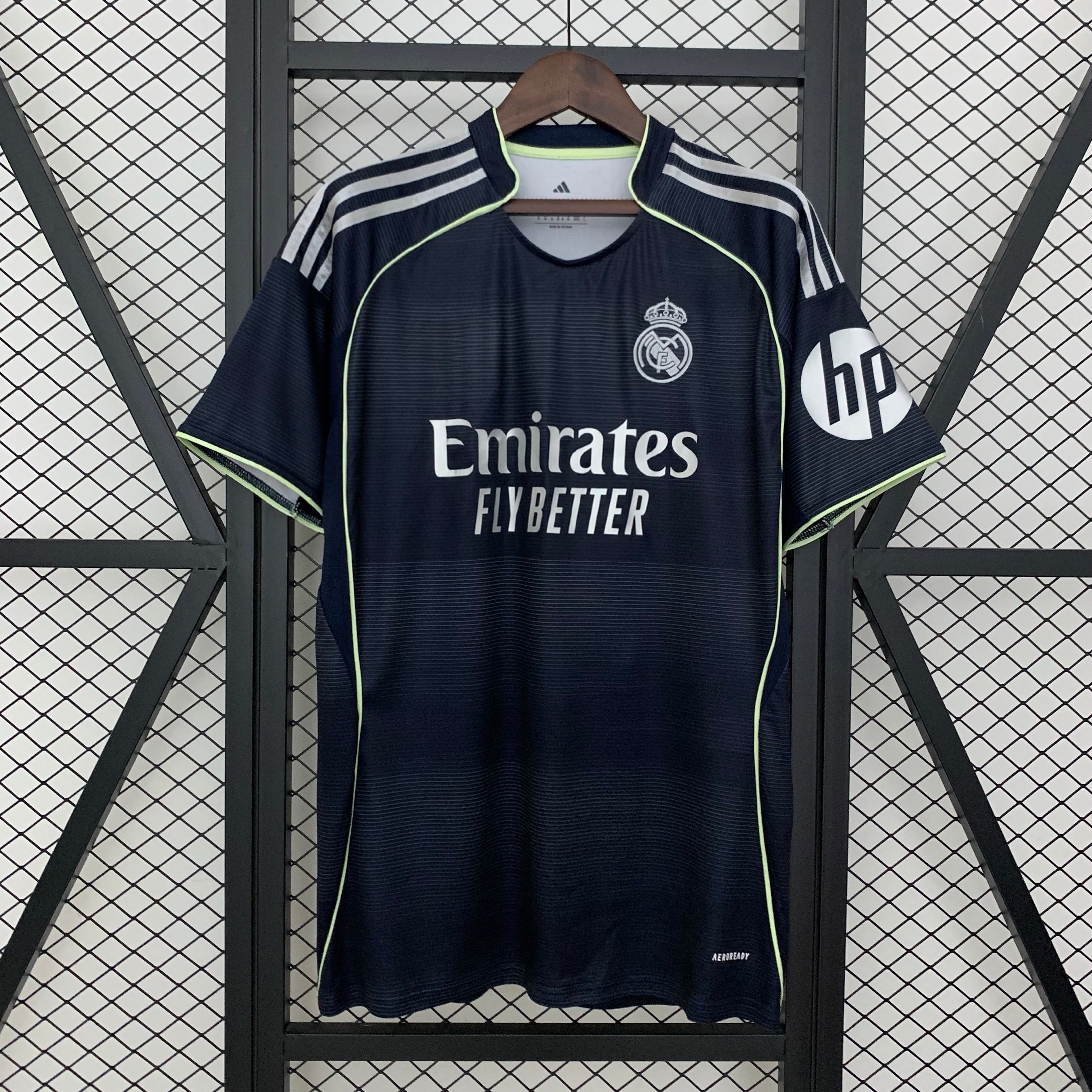Real Madrid Uit Shirt 25/26