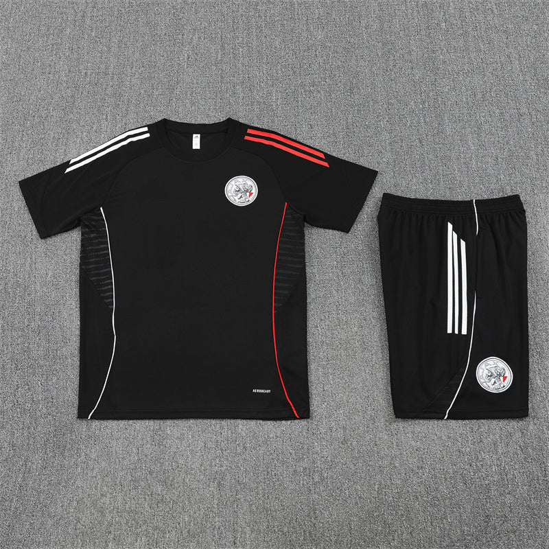 Ajax Trainingsset 25/26