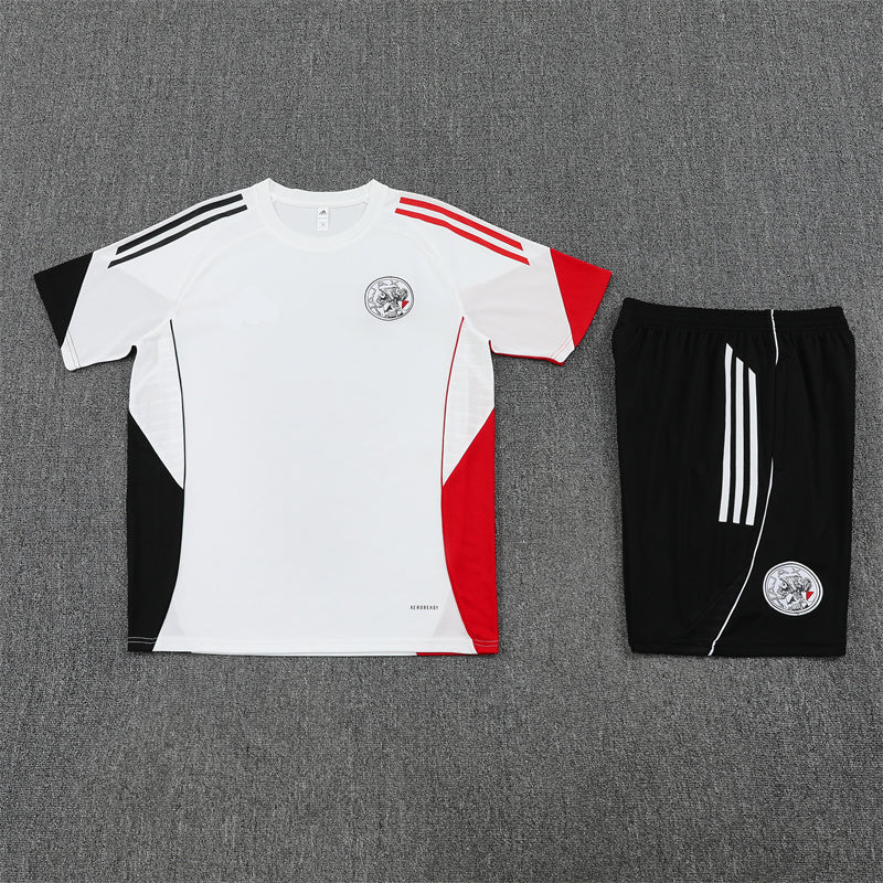 Ajax Trainingsset 25/26